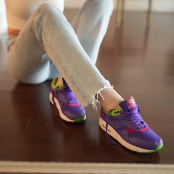 NIKE Air Max 90 - Purple, Pink, Green - Size 8 - in original box! - Picture 5 of 12